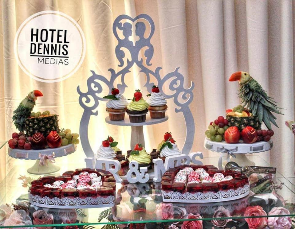 Hotel Dennis Mediaş 외부 사진